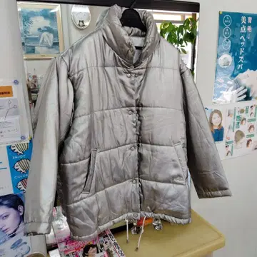 실버 퀼팅 자켓 후드 부착