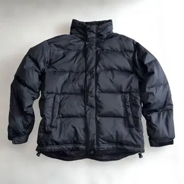 GAP 블랙 다운 자켓 M 사이즈 네이비 택 두께감 있음