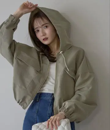 앤드 도트 노스탤지어 마운틴 파카