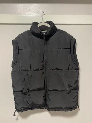 H&M 블랙 다운 베스트 M