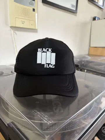 블랙 플래그 메쉬 캡 Black Flag