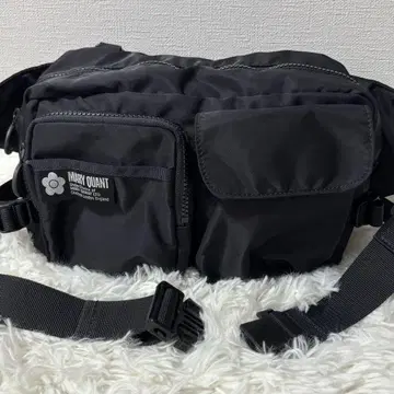 [ 새상품급 ] 레어 마리콴트 힙색 나일론 블랙