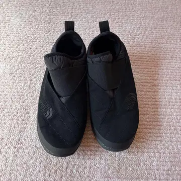 THE NORTH FACE 블랙 슬립온 슈즈