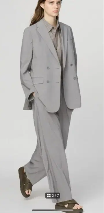 유니클로 감동 더블 자켓 릴랙스 핏 M 그레이