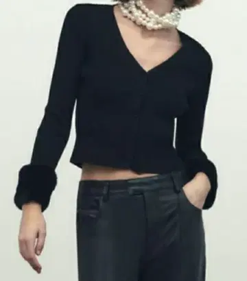 ZARA 자라 리브 니트 소매 인조 모피 크롭 기장
