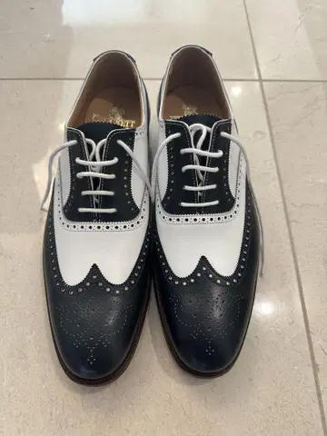 Crockett&Jones 윙팁 가죽 드레스 슈즈