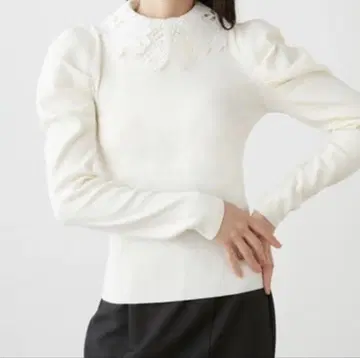 SNIDEL Sustainable 자수 칼라 니트 풀오버