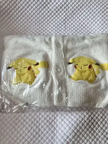 피카츄 가디건 베비모코