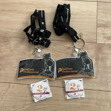 KidZania Professional 스트랩 2개 세트 캔 배지