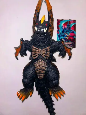 크리스마스 괴수 피규어 카드 포함