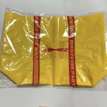 ATEEZ fever popup 레저 백 아치즈 팝업