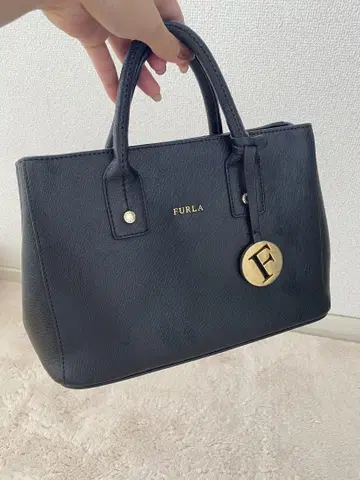 FURLA 블랙 토트백 골드 참