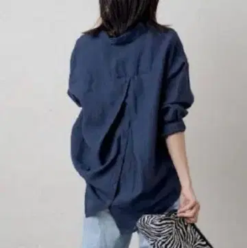 24ss 라운지 드레스 린넨 백 타이 셔츠 F 네이비 골드 버튼