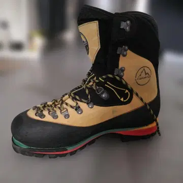 La Sportiva 등산화 네팔 에보