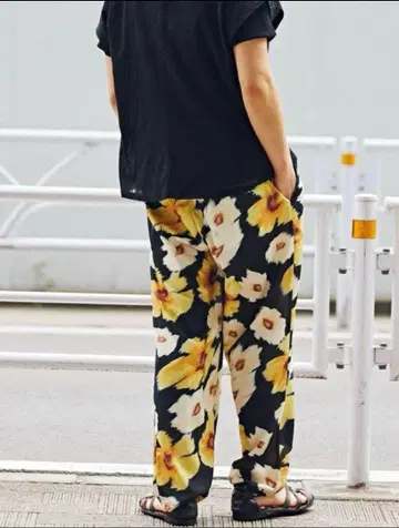 B.C STOCK SHADOW FLOWER SLEEPING 팬츠