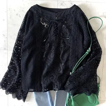 새상품급 그레이스 콘티넨탈 레이스 패치 탑 블랙 전체 레이스 페이즐리