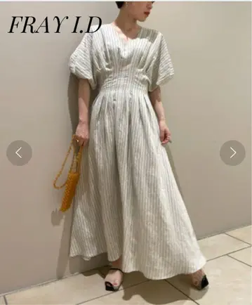 FRAY I.D V넥 허리 턱 원피스 아이보리