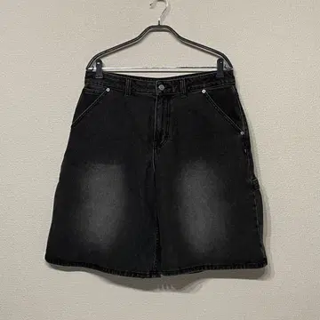 LMC BRUSH WASHED DENIM CARPENTER SHORTS