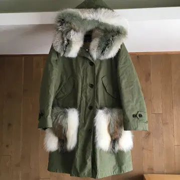 37만 컨디션 최상 ERMANNO SCERVINO 엘르 쉘비 모즈 코트