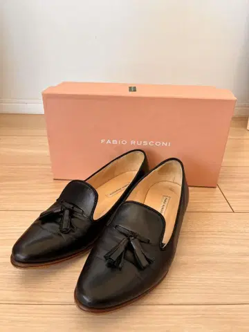 FABIO RUSCONI 블랙 가죽 로퍼