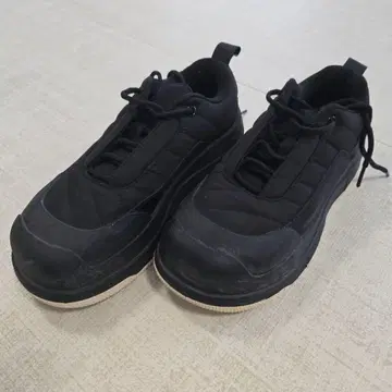 JISTORY 통굽 블랙 스니커즈