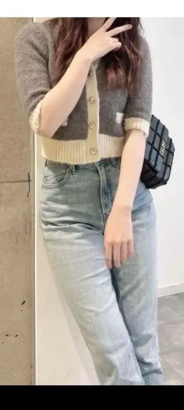 착용 ZARA 바이컬러 니트 가디건 그레이 화이트 VERYH&M