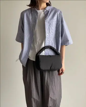 JISTORY 패디드 미니 핸드백 블랙