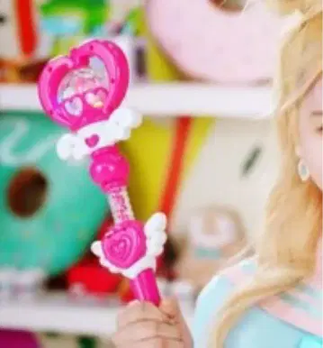 TWICE CHEER UP 사나가 가지고 있던 지팡이