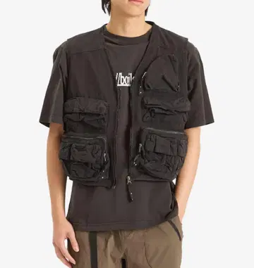 BOILER ROOM / 보일러룸 다기능 지퍼 베스트