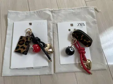 ZARA 멀티 참 코인 케이스 포함 키링 2개 세트