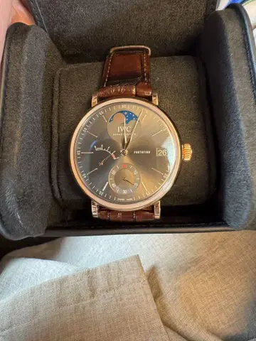 IWC 포르투기저 로즈 골드 그레이