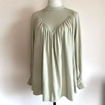 그린 라벨 릴랙싱 스탠드 카라 개더 풀오버 그린