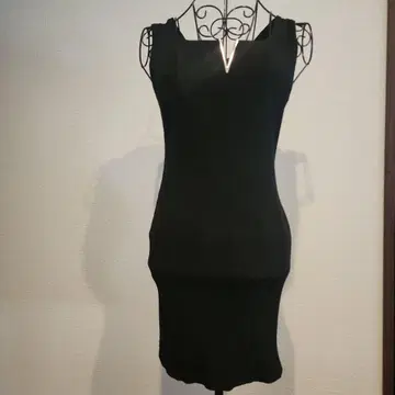 블랙 슬리브리스 미니 원피스