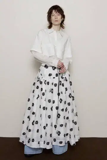 MAISON SPECIAL 시어 플라워 내로우 벨트 볼륨 스커트