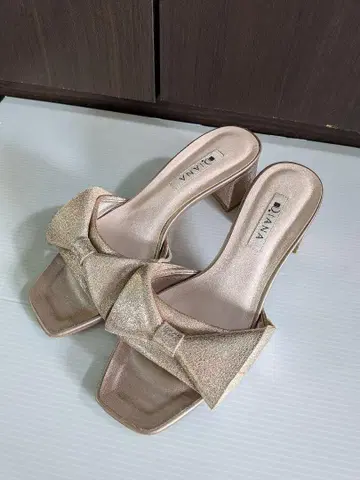 DIANA 핑크 골드 리본 샌들