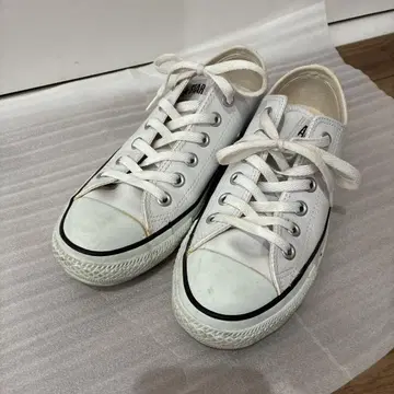 CONVERSE 화이트 로우컷 가죽 스니커즈 24cm