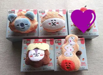 BT21 인형 배지 세트