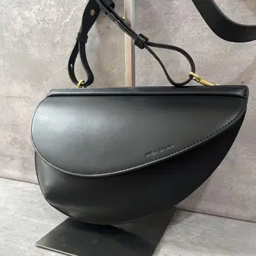 컨디션 최상 DREA BASAA Chestnut bag 숄더백 별주