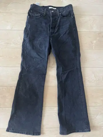 리바이스 RIBCAGE CROP BOOT