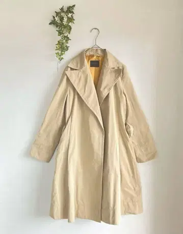TOMORROWLAND collection 새상품급 트렌치코트 발수
