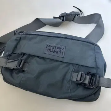 중고 MYSTERY RANCH 바디백 다크 그레이