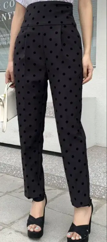 새상품 BIRTHDAY BASH EMI PANTS DOT