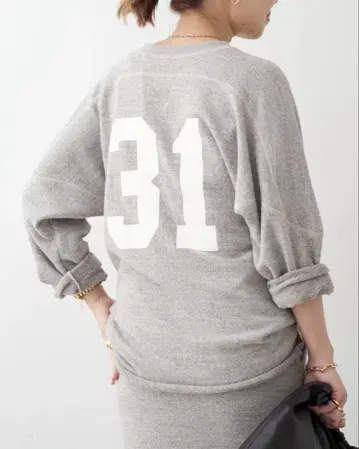 [ 매디슨 블루 ] FOOTBALL TEE SWEAT 새상품 트레이닝복