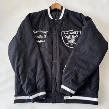 GU NFL Raiders 자켓 즉시 구매 가능합니다.