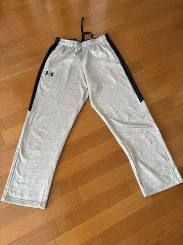 Under Armour 스웨트 팬츠 그레이