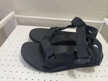 블랙 스포츠 샌들 스트랩 포함