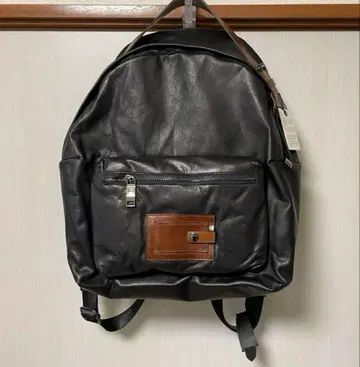 ZARA MAN 가죽 백팩 블랙