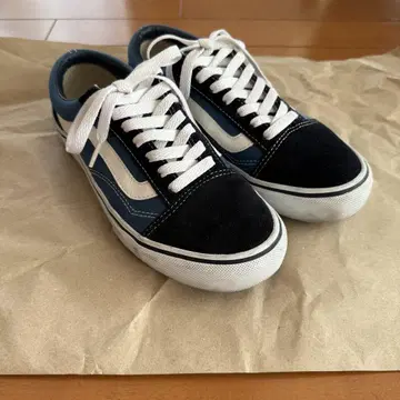 Vans 네이비 블랙 스니커즈 24cm