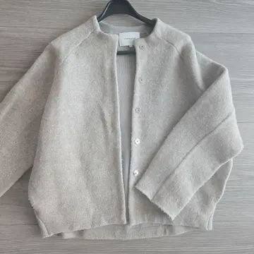[배송비 포함] 새상품급 CADUNE 코트 퍼지 가디건