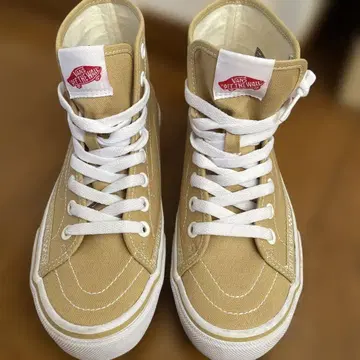 VANS 베이지 하이컷 스니커즈